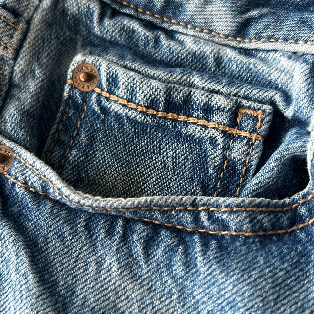 💕 Garage Mom Jeans Straight Leg Raw Hem Medium Wash Size 1 - Picture 9 of 13